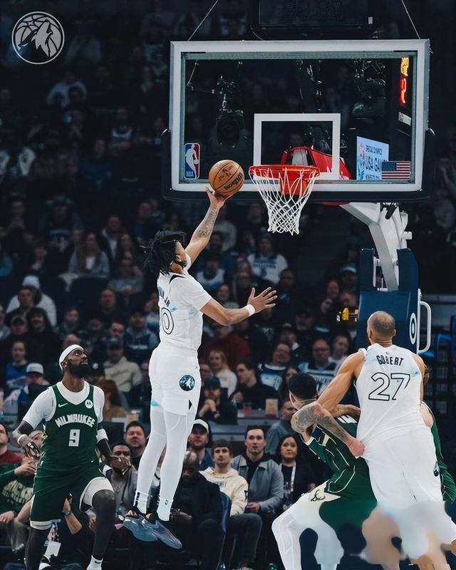 开云APP-关于挑战者黑森林雄鹿立大功，双杀对手夺冠的信息