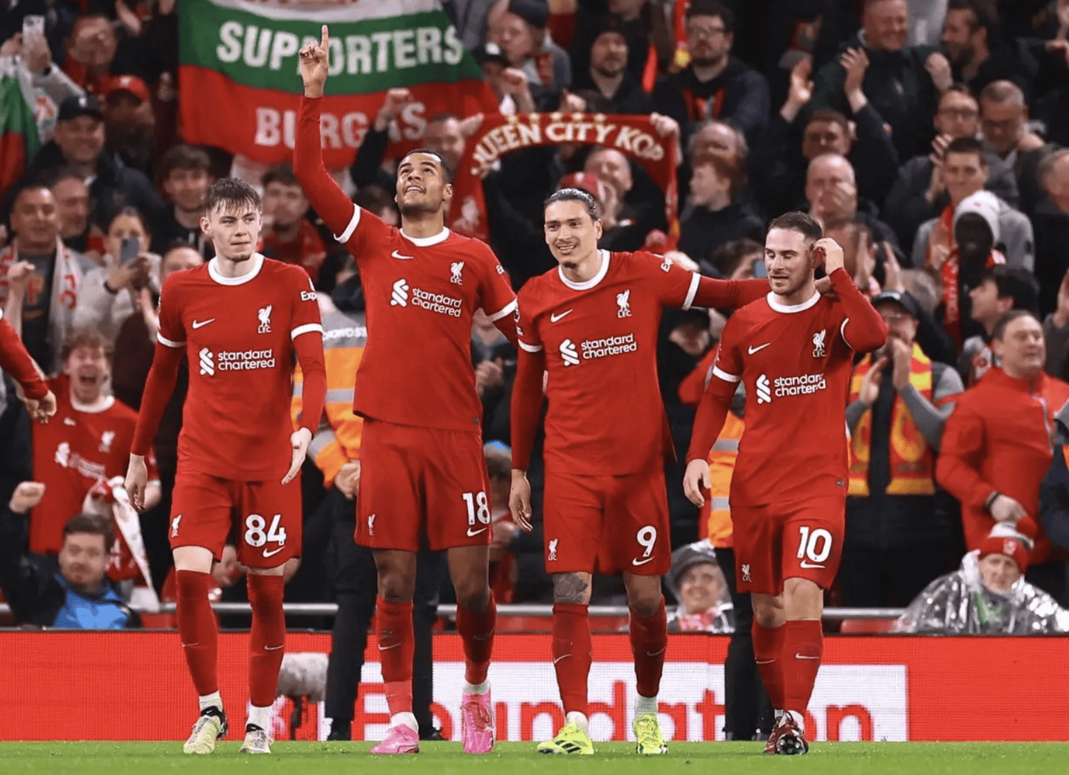 关于阿斯顿维拉客场大胜，继续保持高位的信息