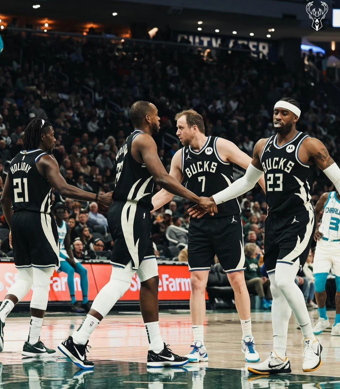 开云APP-包含雄鹿胜篮网，字母哥全场双带队取胜的词条