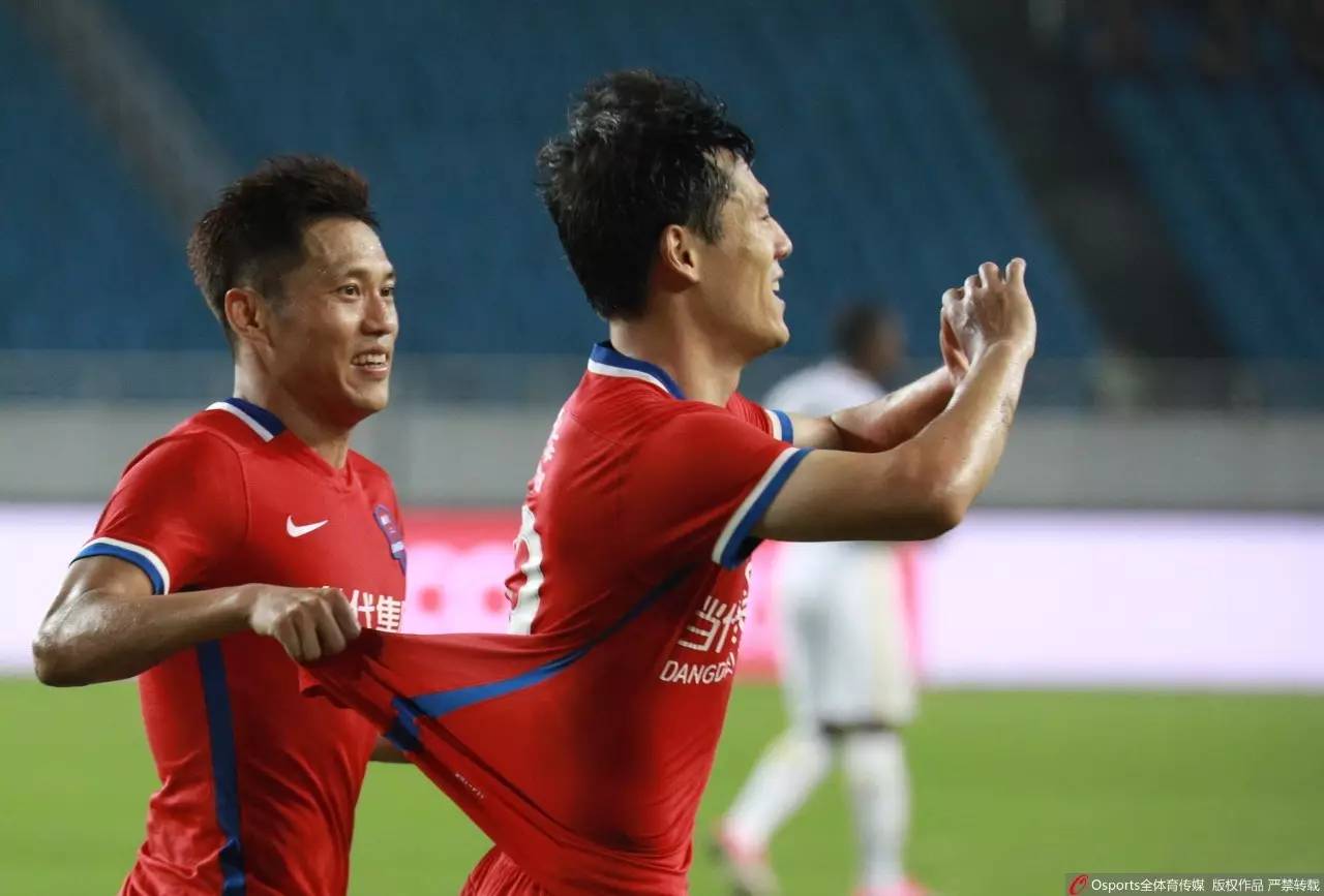 开云体育官网-关于重庆力帆险胜对手喜获关键三分，球队士气高涨的信息