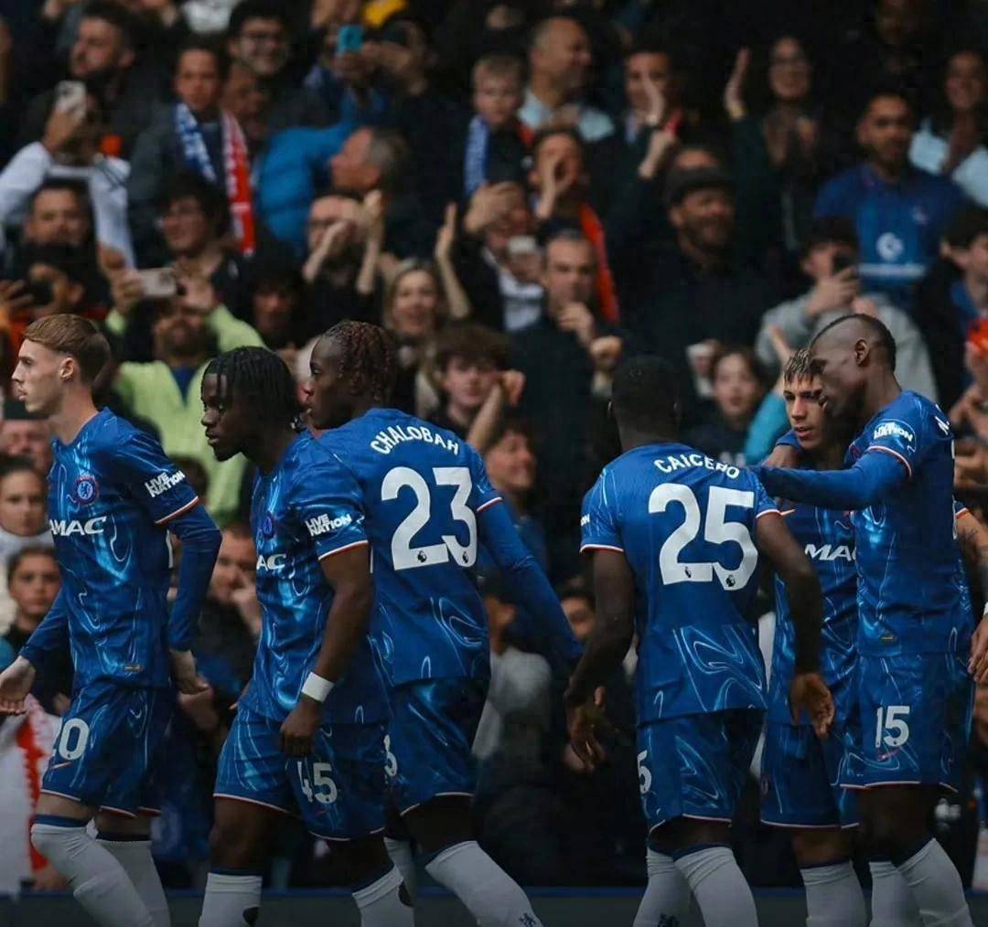 切尔西AC米兰厮杀，欧冠双雄较量的简单介绍