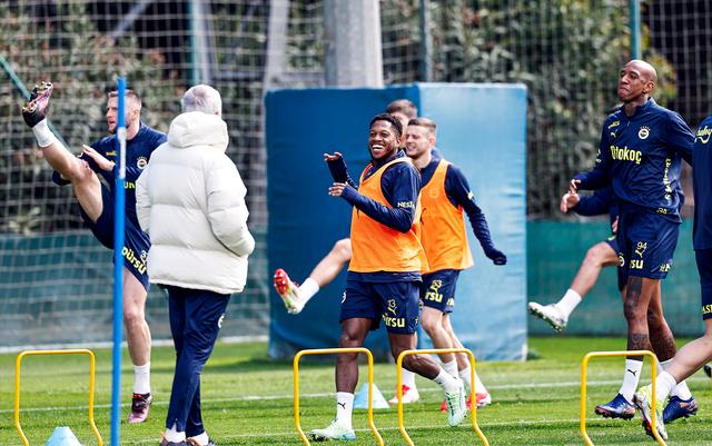 那不勒斯内部交流出现裂痕，冠军命运莫测的简单介绍