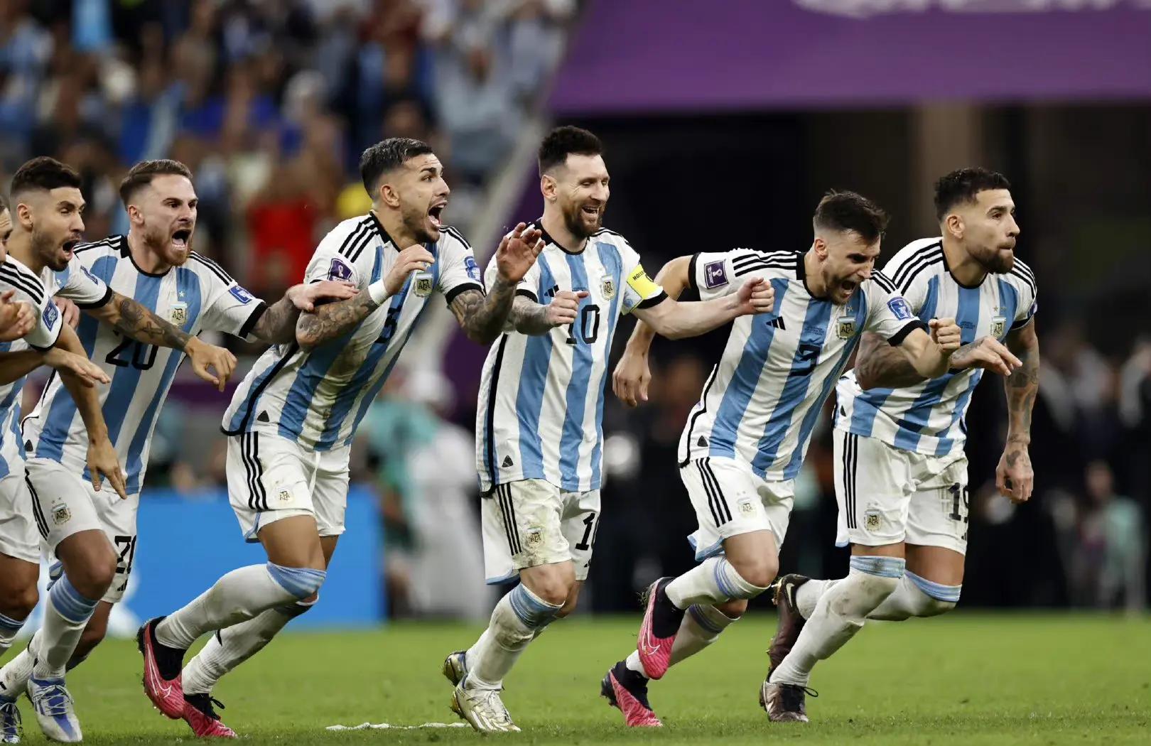 梅西助阿根廷逆转克罗地亚，带领球队晋级