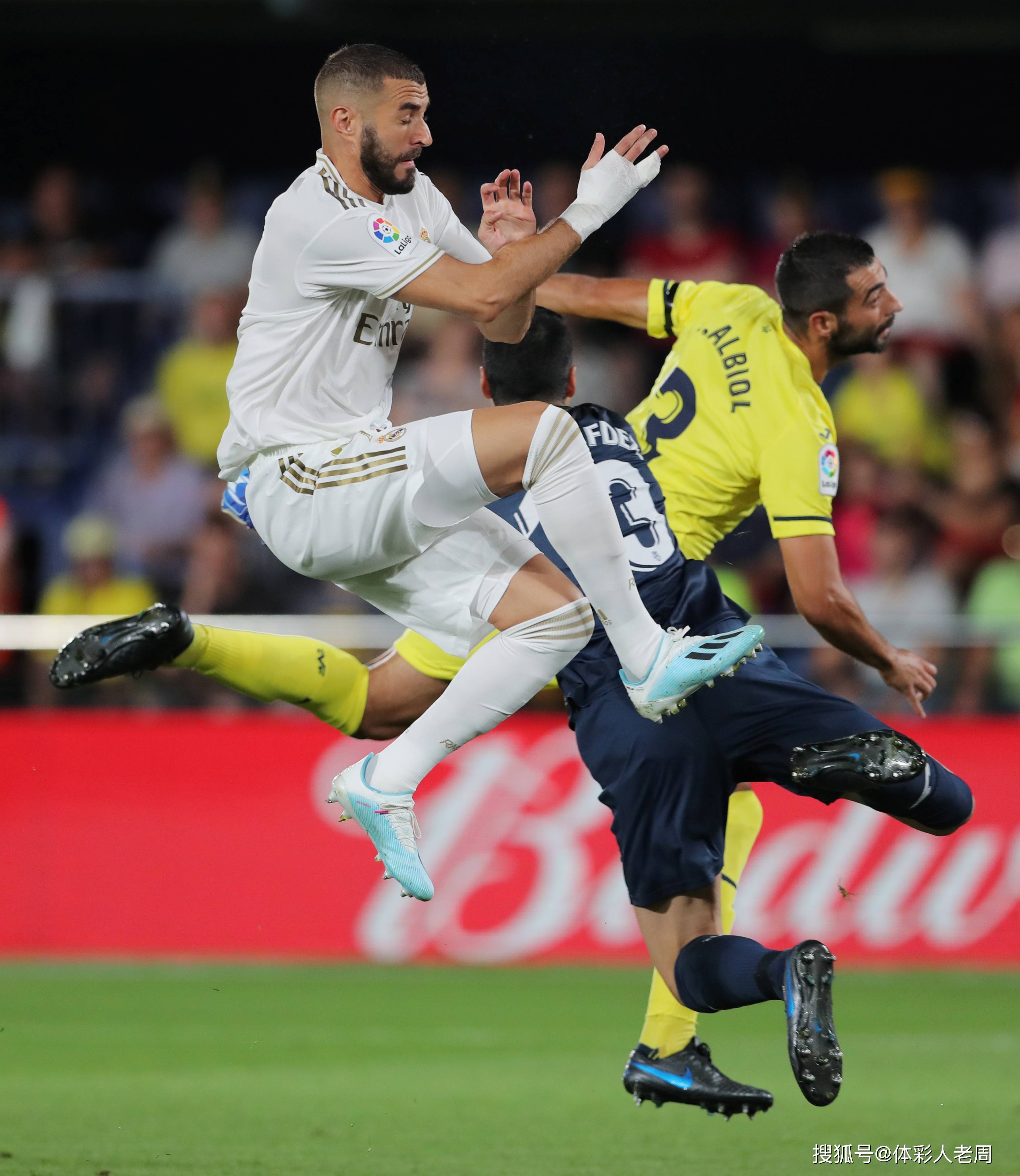 比利亚雷亚尔场内外均失利球迷心情低落的简单介绍