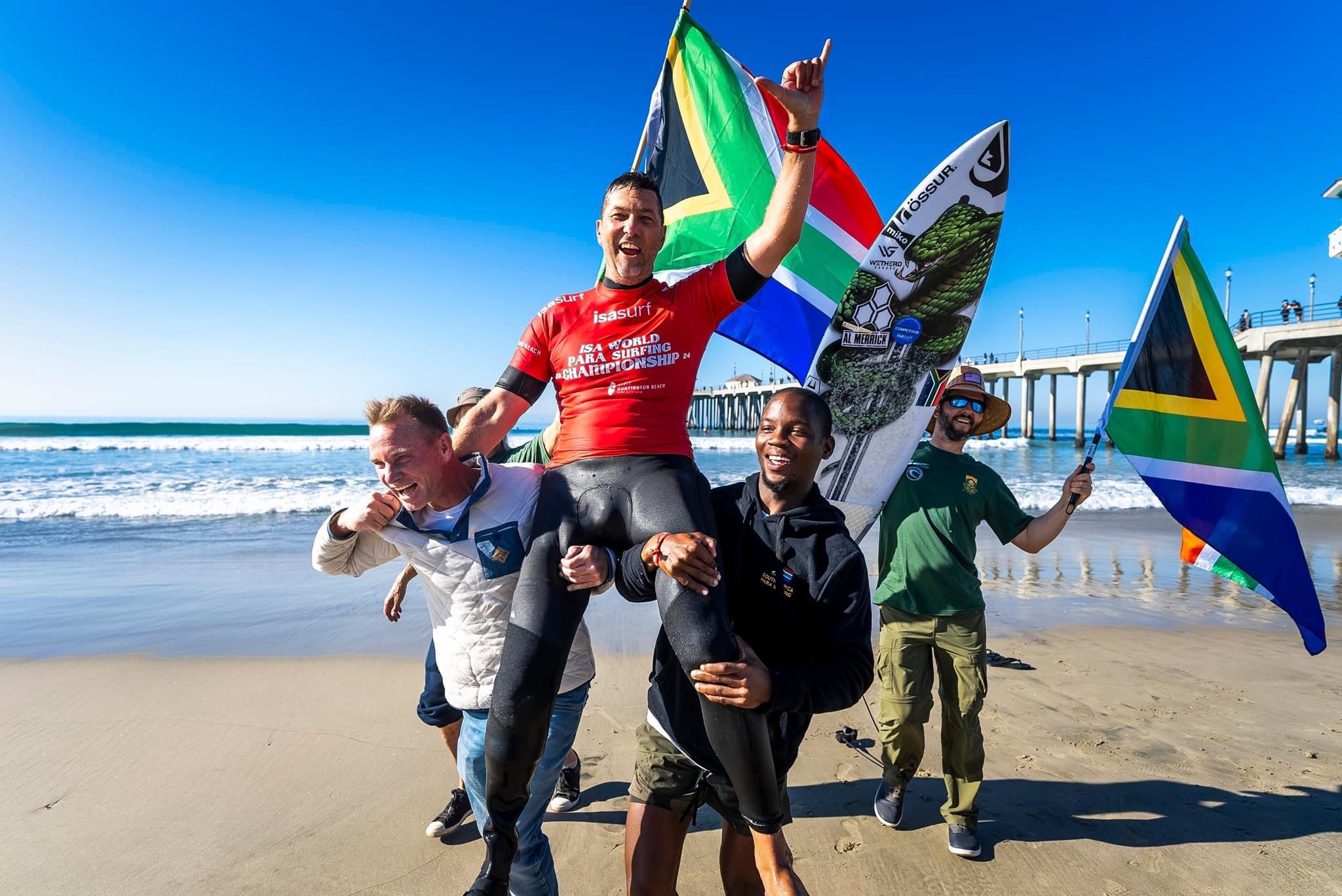 南非选手在柔道比赛中夺得金牌，成绩亮眼