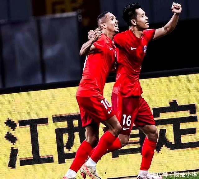 关于冠军榜首风云变幻，谁能在中超赛场脱颖而出的信息