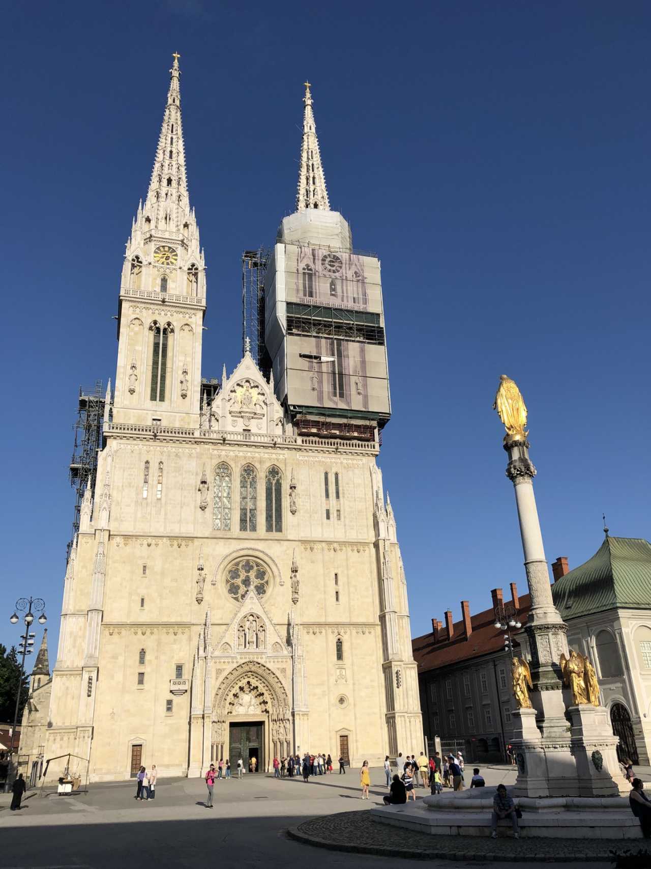 关于克罗地亚逆袭克服波黑，锁定欧锦赛八强位置的信息