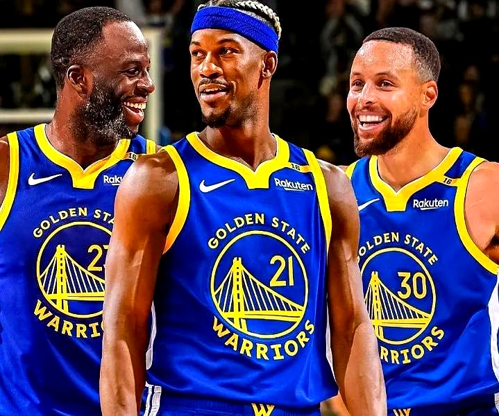 开云体育-勇士在主场连胜，稳稳站稳西部第一位置的简单介绍