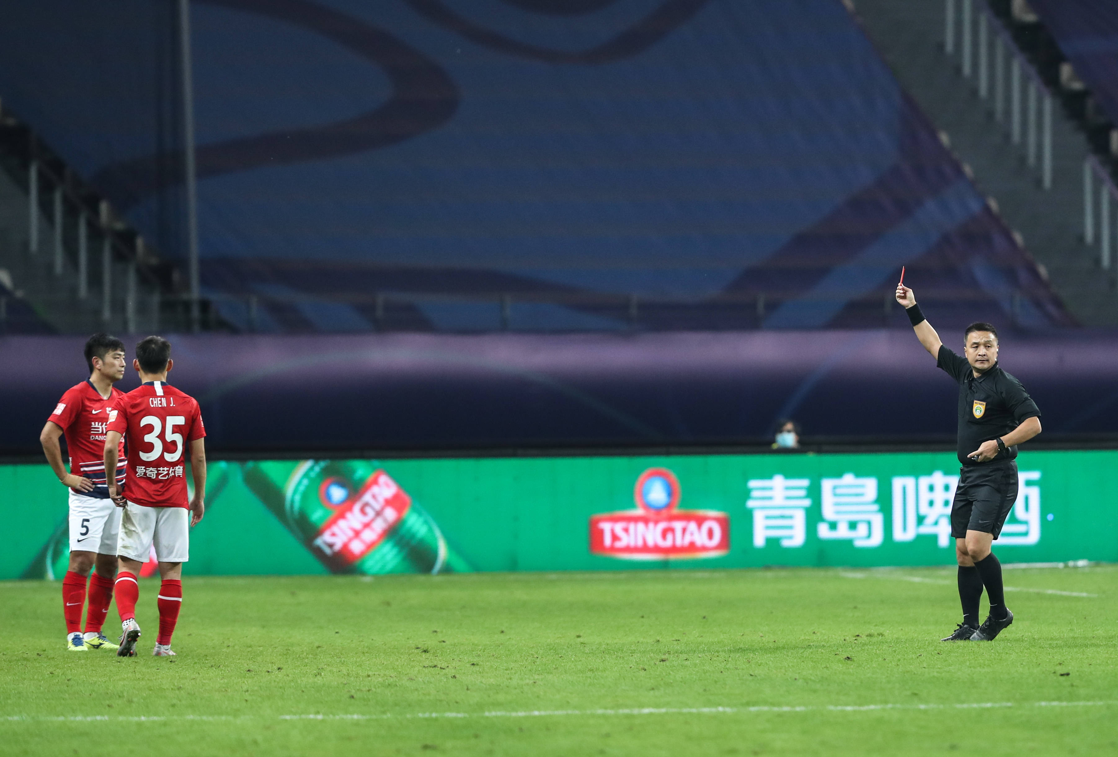 关于江苏苏宁遭遇连败危机,寻求突破的信息 关于江苏苏宁遭遇连败危机,寻求突破的信息