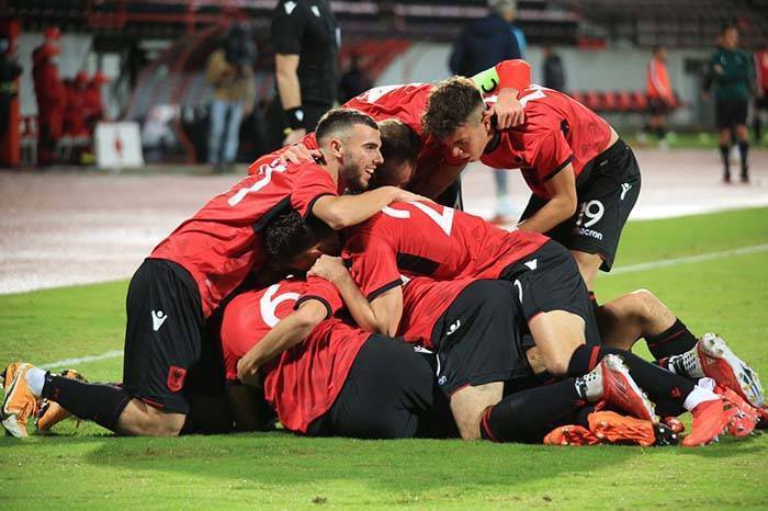 阿尔巴尼亚队主场击败哈萨克斯坦队