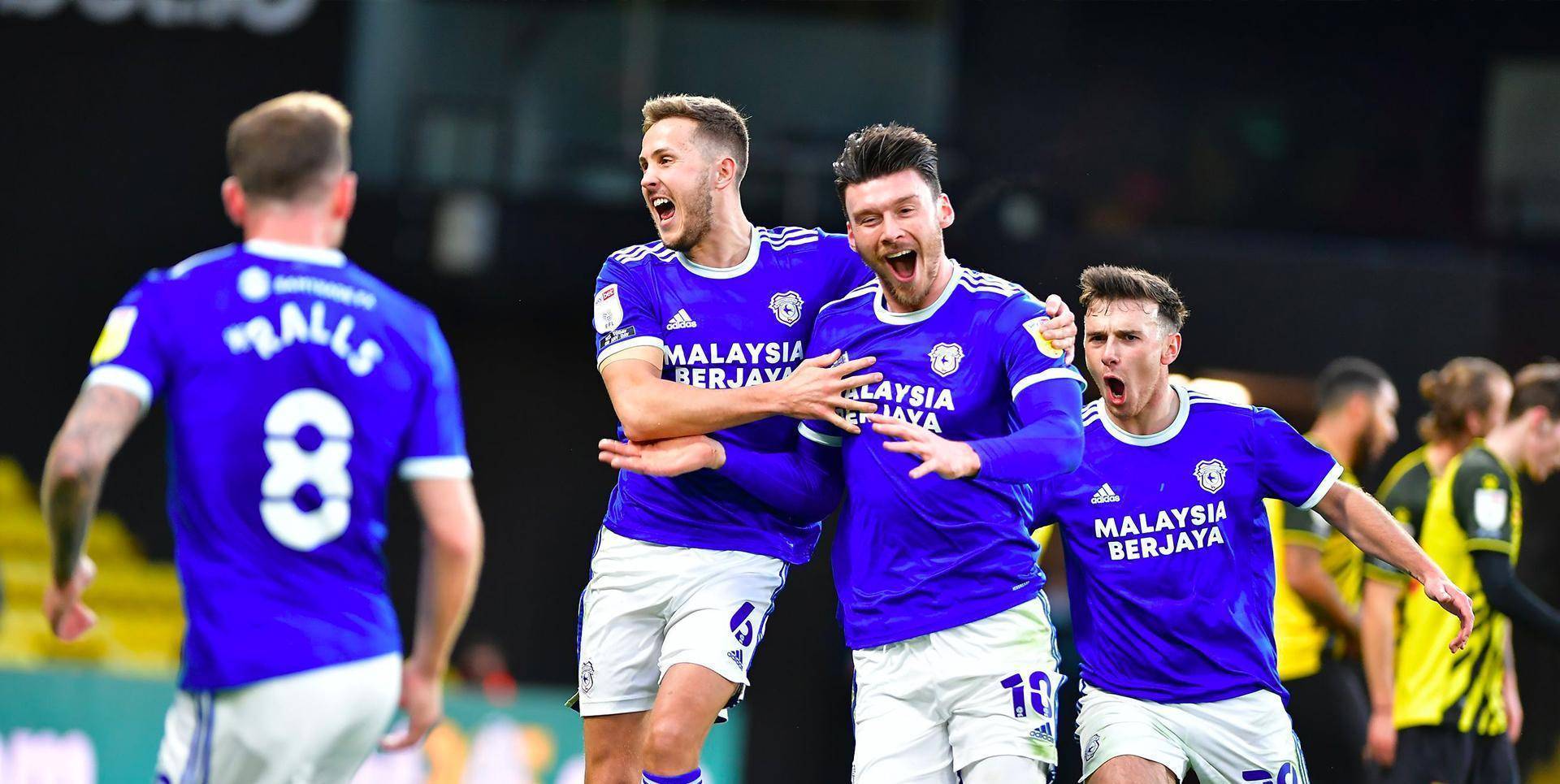 包含莱切斯特城主场逼平对手，排名稳定的词条