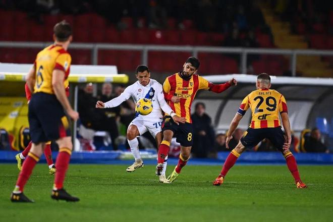 尼斯客场对阵里昂，争取客场斩获胜利