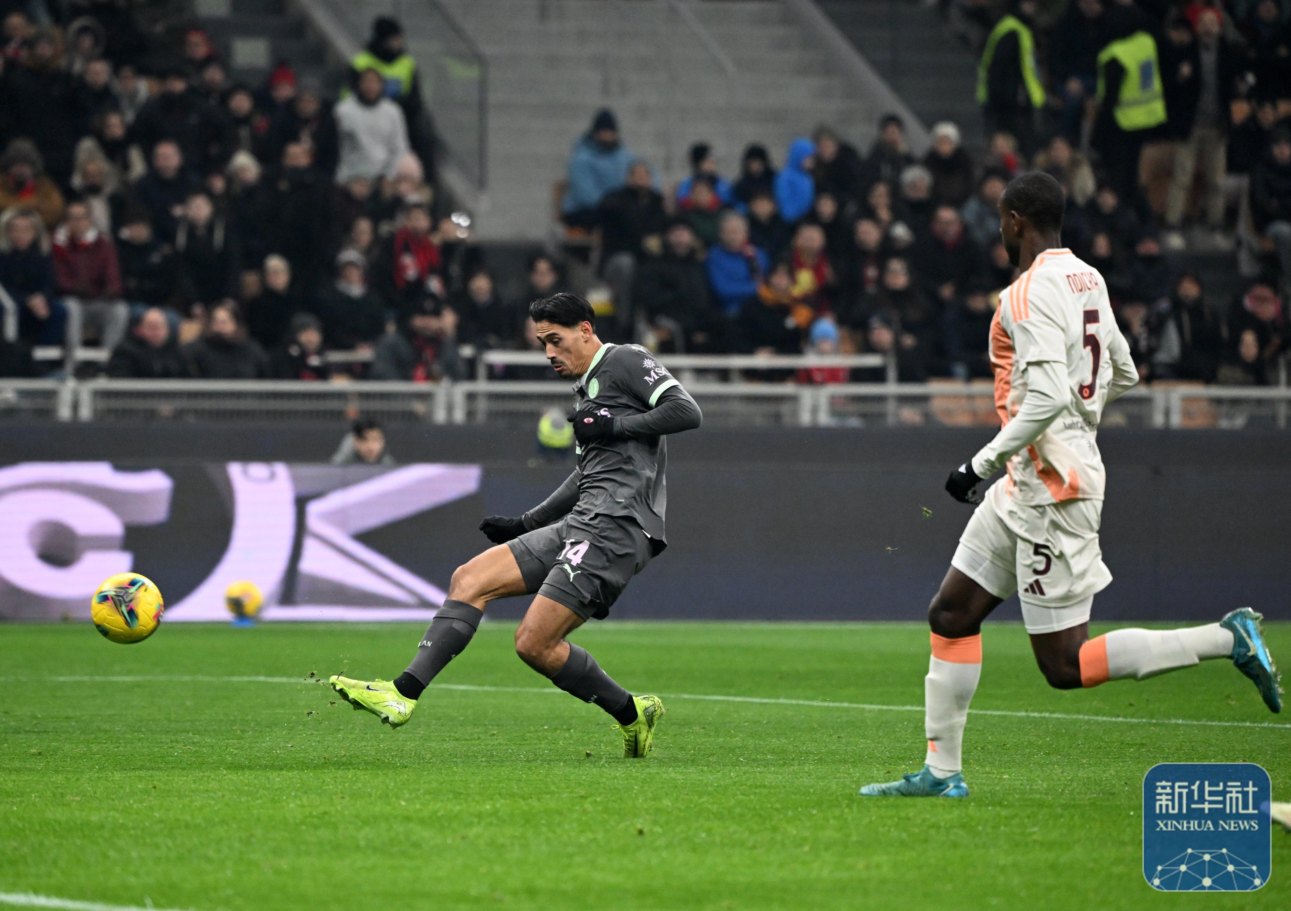 包含AC米兰客场对战AC里昂，晋级前路艰难的词条