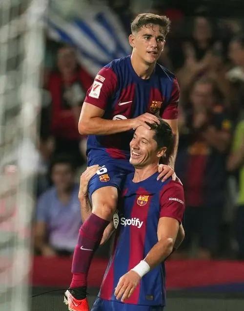 开云体育官方网站-塞维利亚主场战胜莱万特，取得胜利