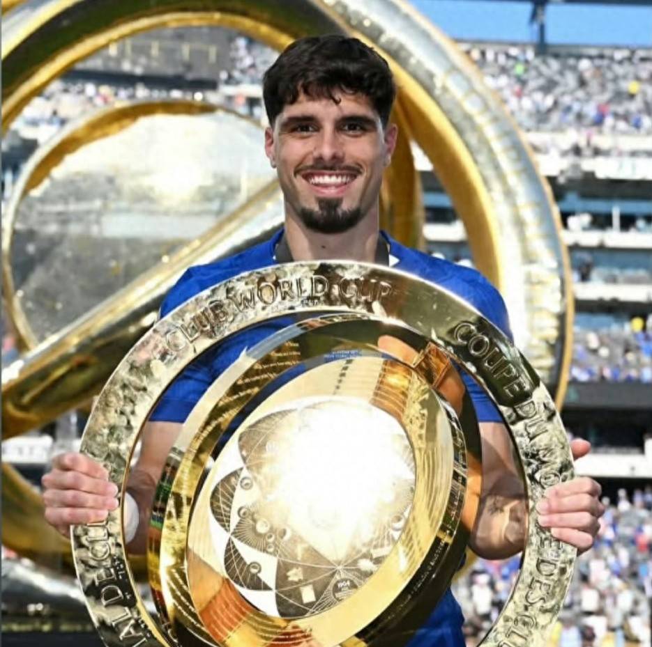 开云体育官网-葡萄牙球员在世俱杯中荣膺冠军