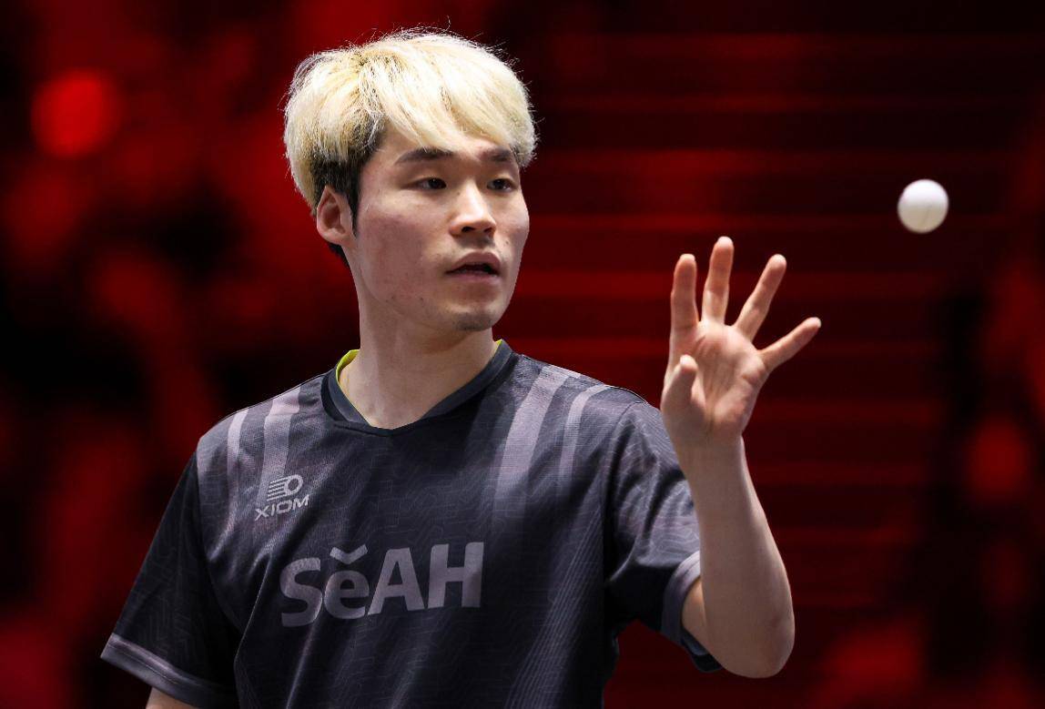 开云体育下载-关于热刺雪中送炭，逆转战胜对手豪取三分的信息