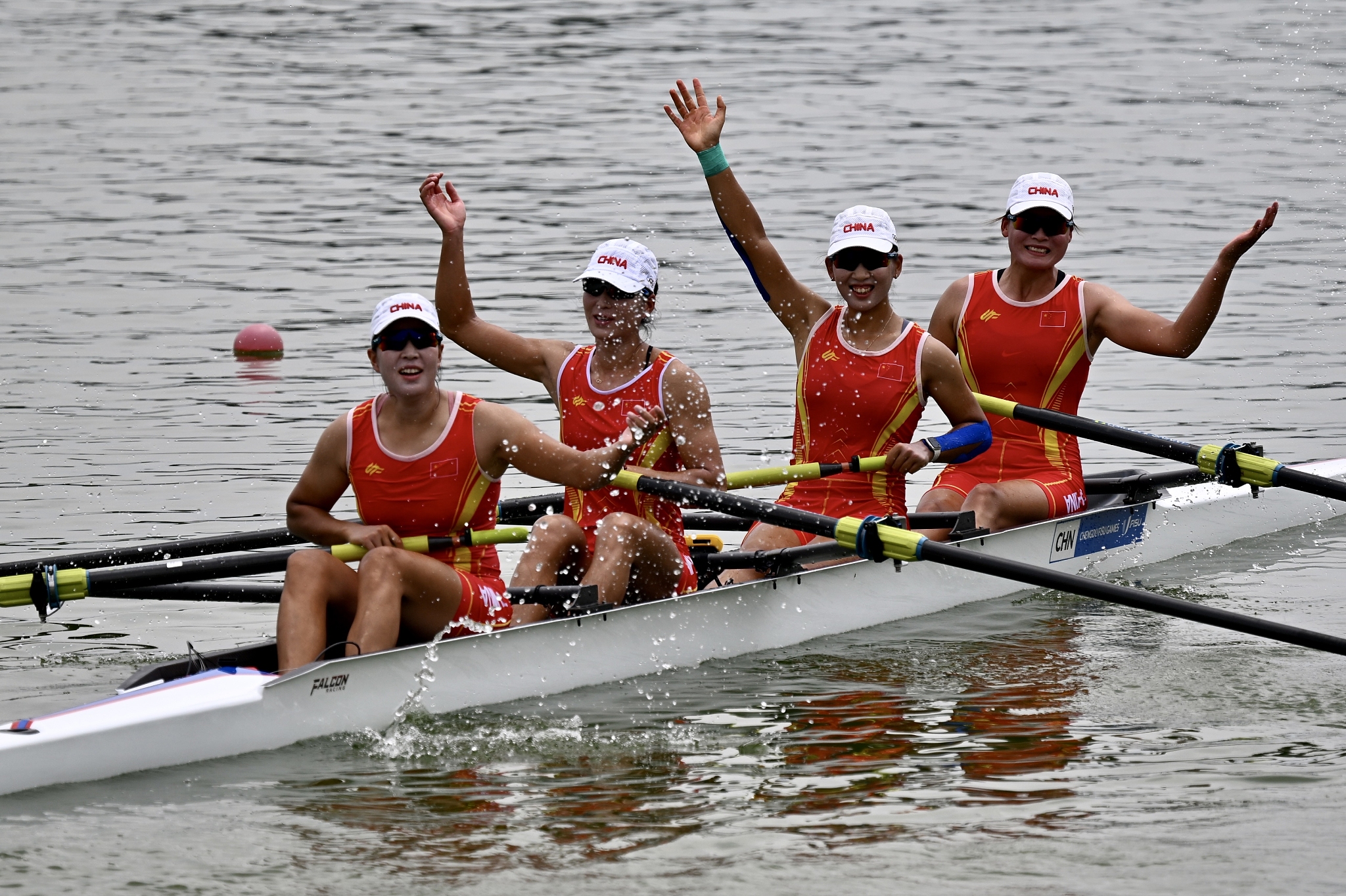 南特队在比赛中展现出勇气和实力