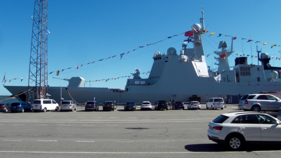 开云体育平台APP-阿尔及利亚铁卫力拼奉献，助球队获胜的简单介绍