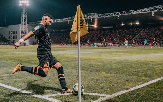 开云APP-亚眠队成功逆转，赢得惊险胜利的简单介绍