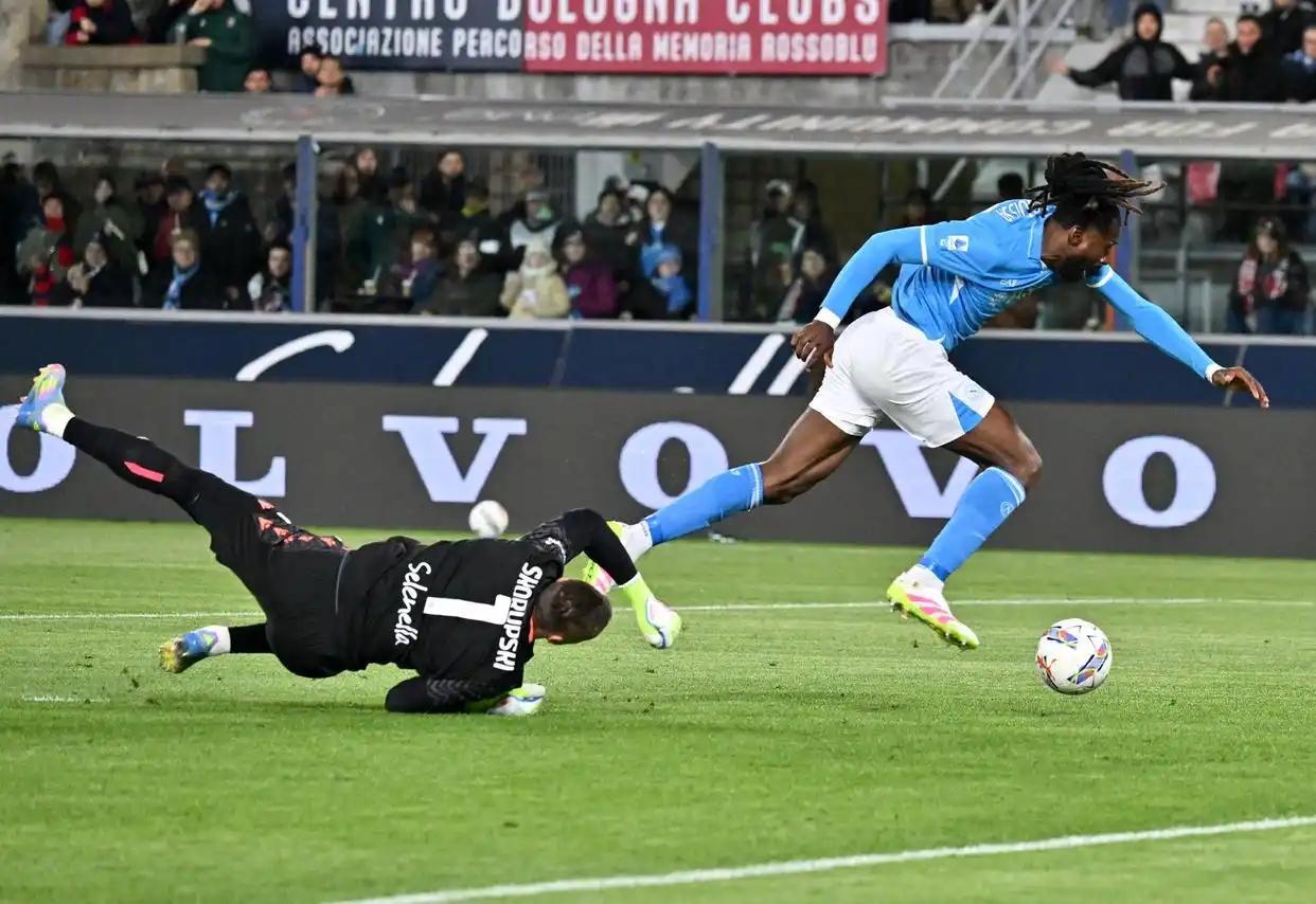 开云官网-包含那不勒斯门将关键扑救，助球队险胜对手的词条