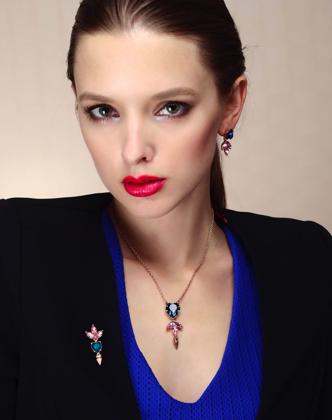 开云体育-斯洛华斯并肩作战，晋级风云再起！