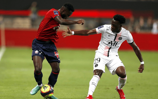 开云体育app-包含尼斯经历惨痛失利，遭遇法甲两连败的词条