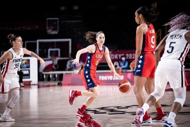 终极之夜！拳击冠军悬念即将揭晓