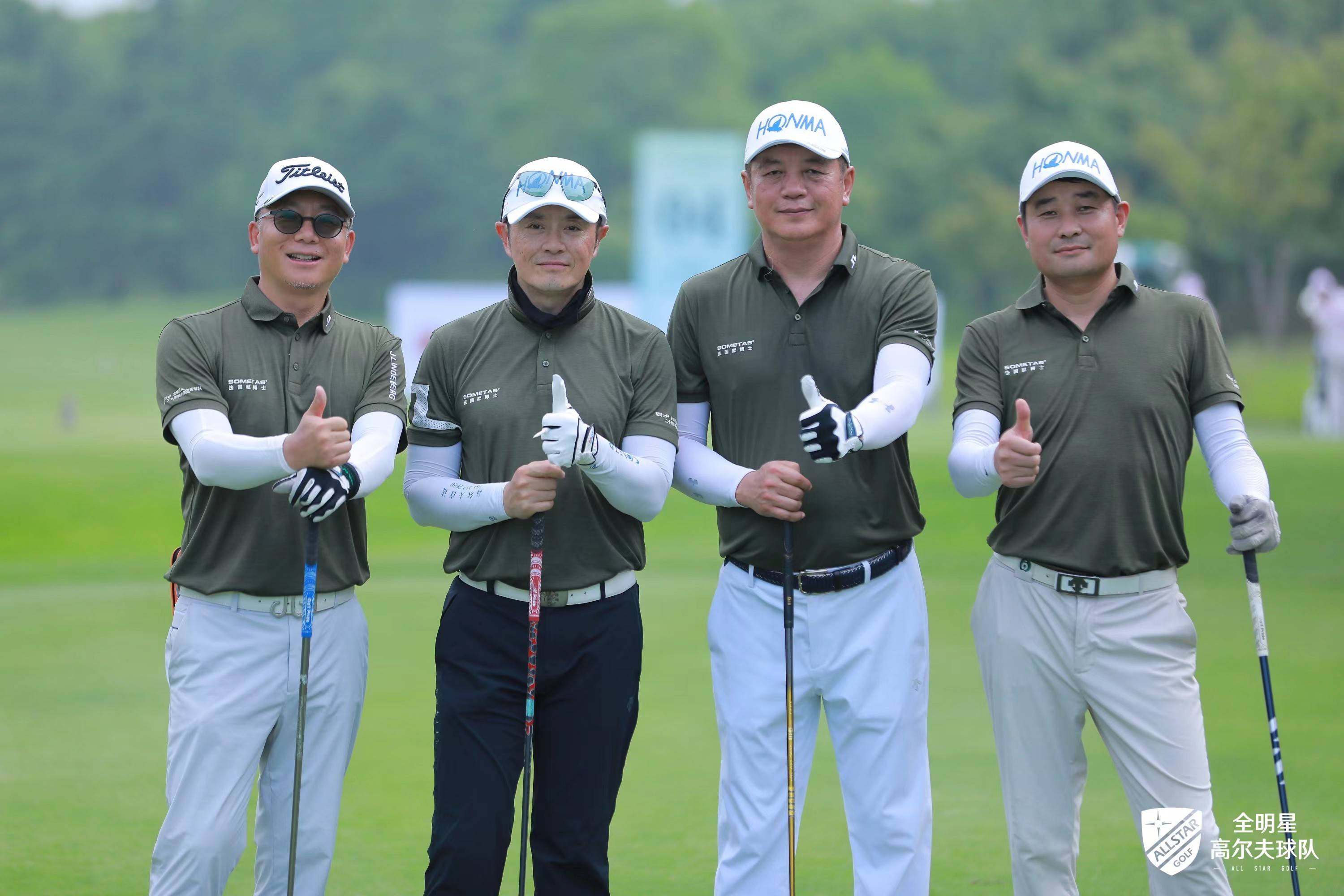 包含高尔夫再创历史,冠军实至名归的词条 包含高尔夫再创历史,冠军实至名归的词条