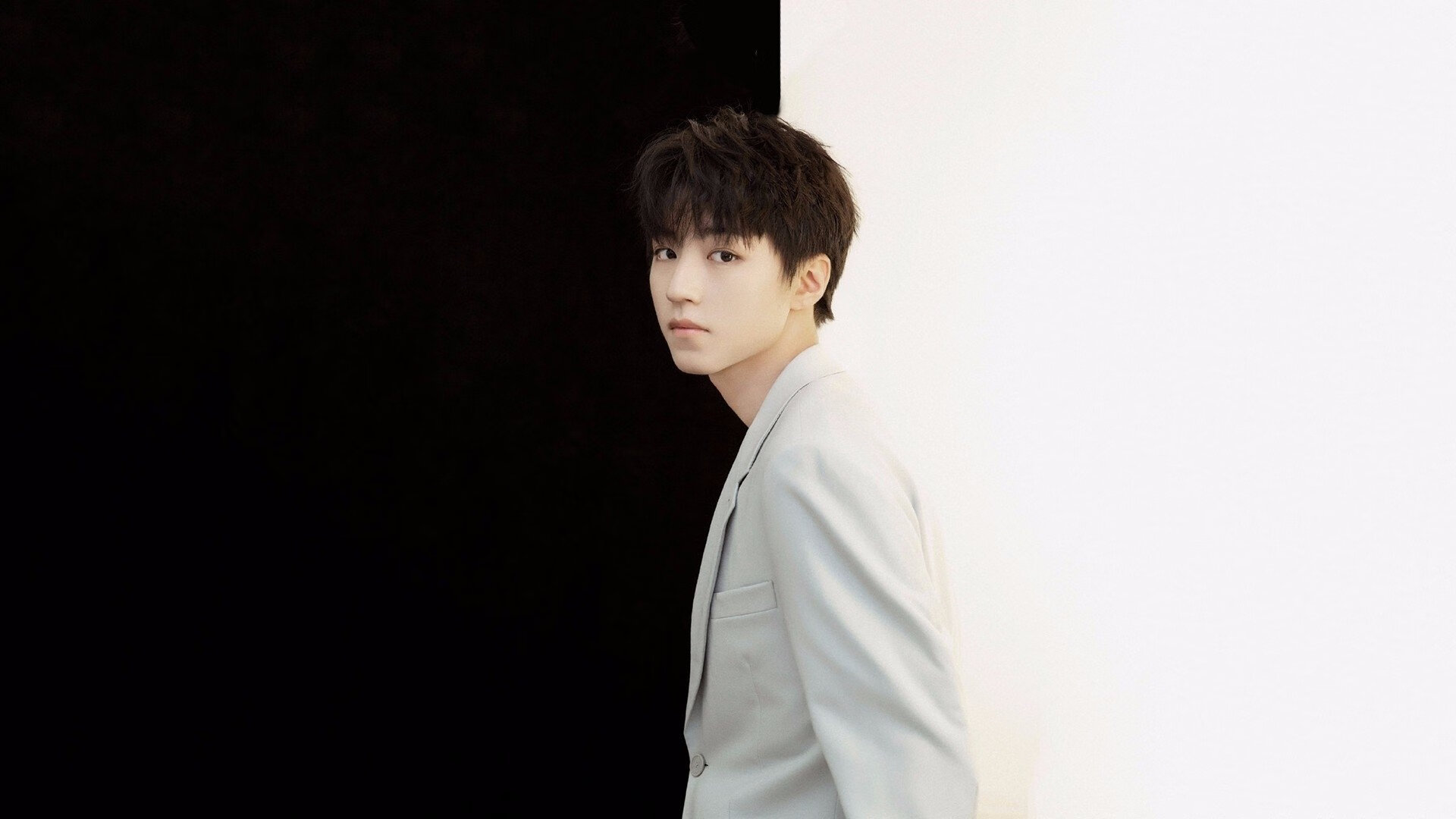 深圳队决胜局惊险带走活塞，约基奇末节15分化身关键先生