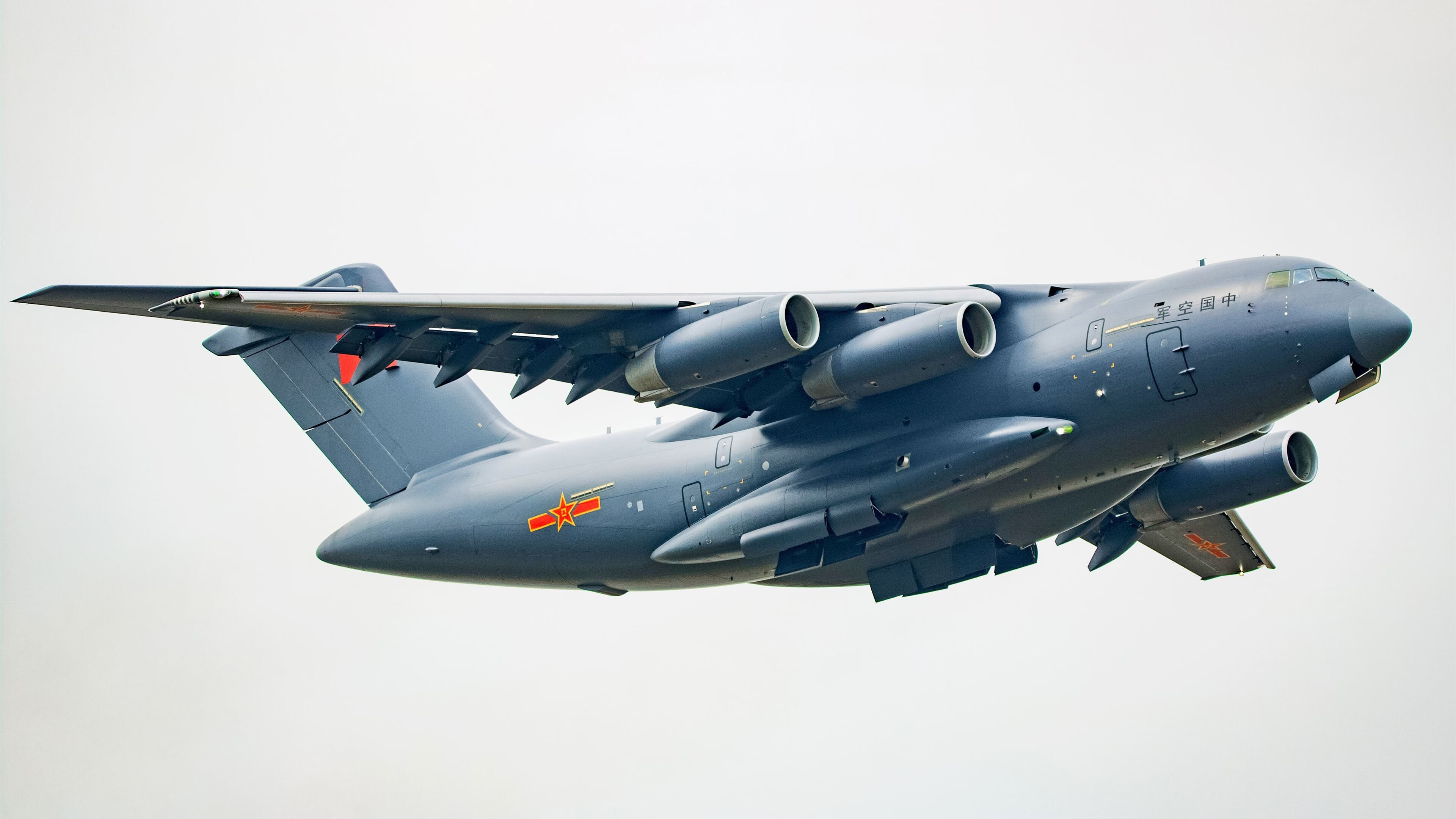 开云体育中国-莫兰特防守端锁死对手铸就铁壁，骑士末节狂飙逆转猛龙展韧性