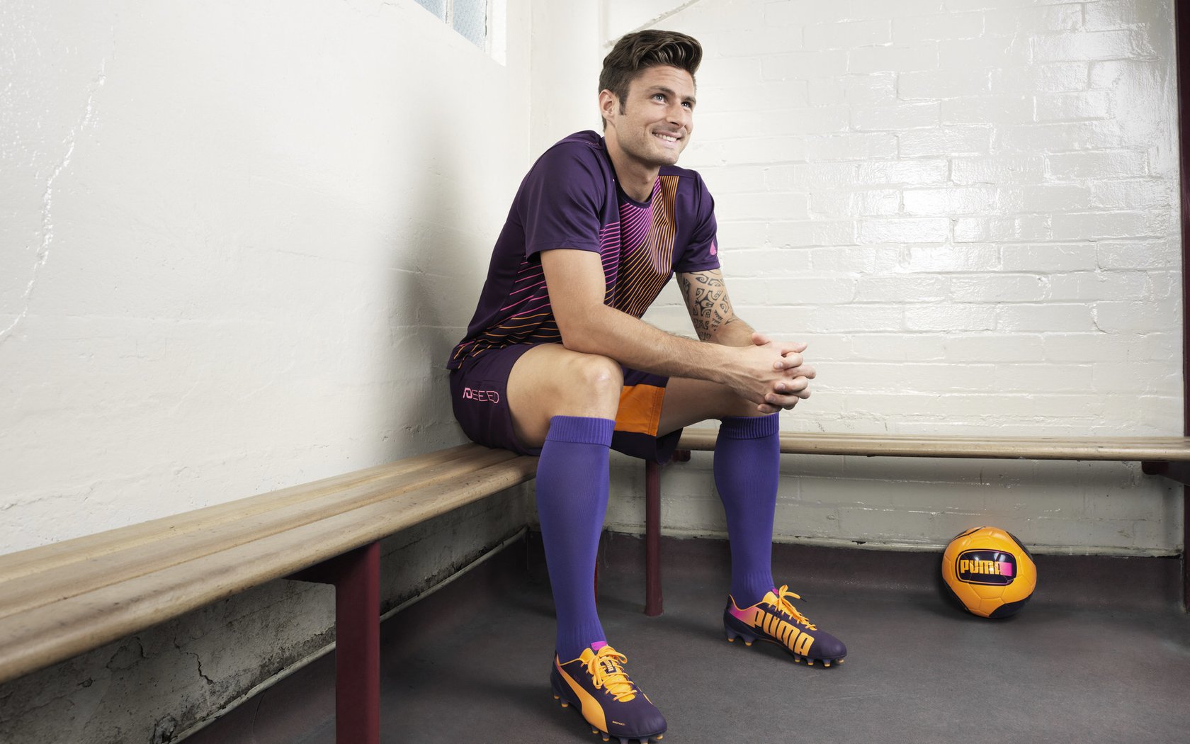 小贾伦一锤定音！灰熊主场力压广厦的关键先生